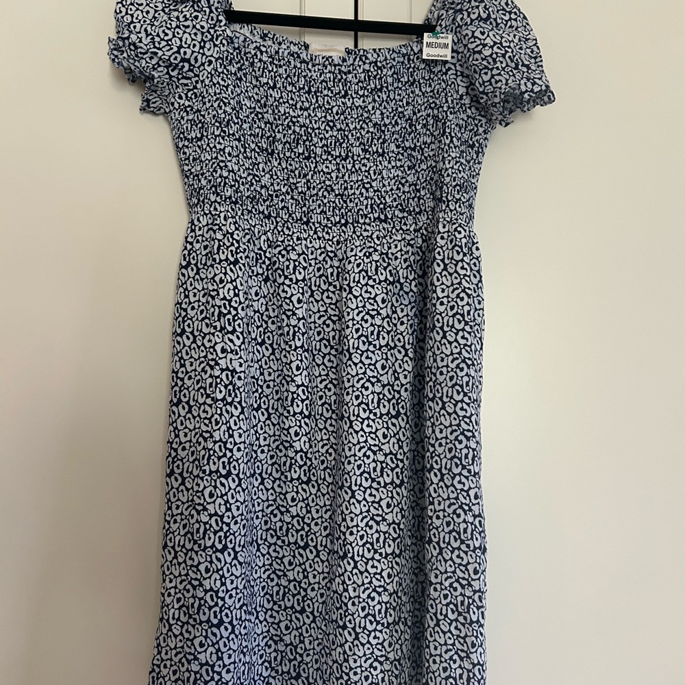 Sail to Sable Navy and White Smocked Top